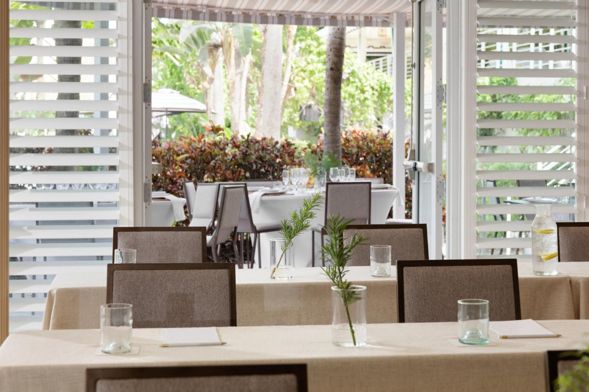 Kimpton Surfcomber Hotel By Ihg Miami Beach Kültér fotó