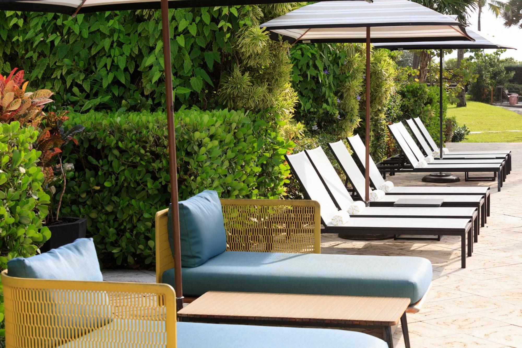 Kimpton Surfcomber Hotel By Ihg Miami Beach Kültér fotó